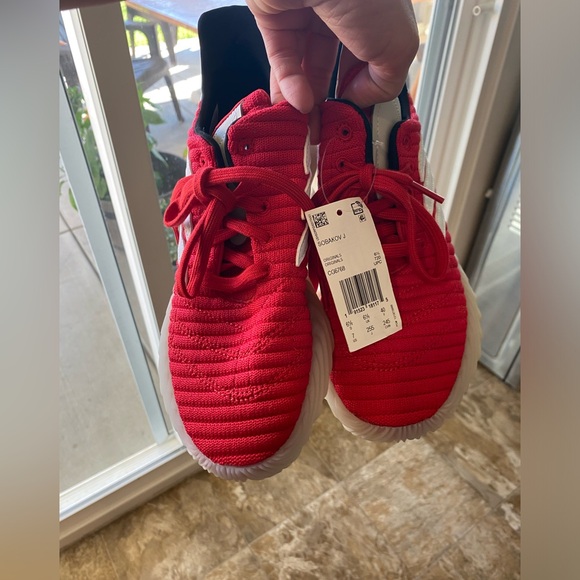 Adidas sobakvo red and white size 7 - Picture 3 of 12